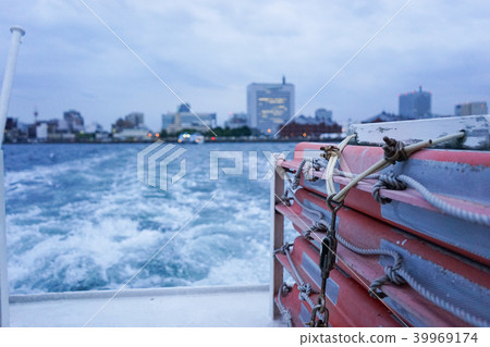 Life jacket Life jacket 39969174