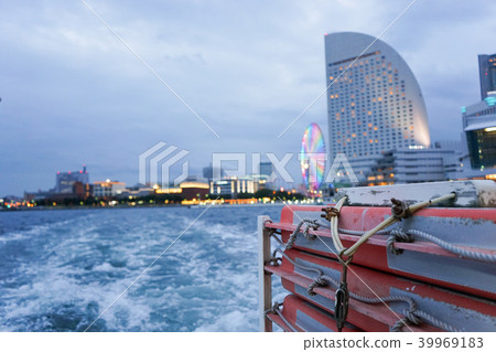 Life jacket Life jacket 39969183