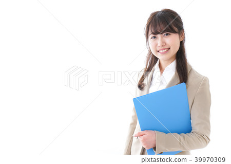Smiling young business woman 39970309