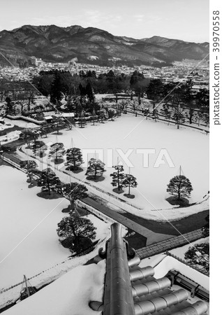 Aizu Wakamatsu city and castle park from aerial Aizu Wakamatsu city and castle park from aerial 39970558