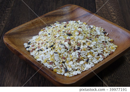 multigrain rice multigrain rice 39977191