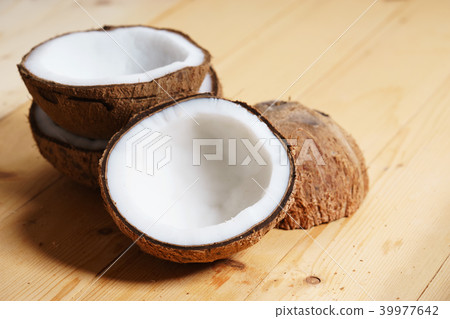 coconut coconut 39977642