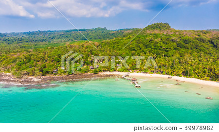 Aerial view with sea and beach Aerial view with sea and beach 39978982