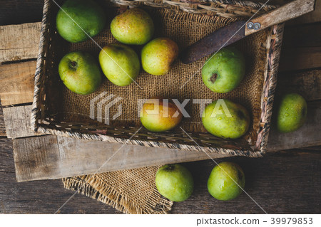 Raw mangoes Raw mangoes 39979853