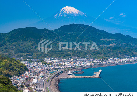 《靜岡縣》薩塔Pass口，富士山和駿河灣 39982105