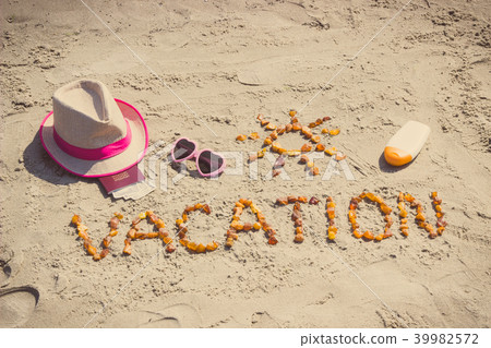 Word vacation, accessories for sunbathing Word vacation, accessories for sunbathing 39982572