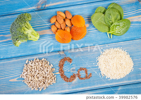 Ingredients containing calcium and dietary fiber Ingredients containing calcium and dietary fiber 39982576