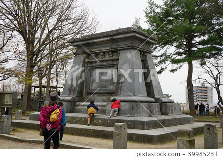Morioka Castle ruins park in spring Morioka Castle ruins park in spring 39985231