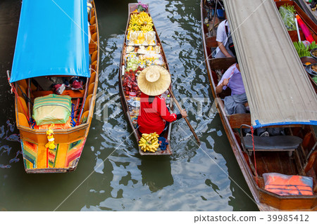 Damnoen Saduak floating market Damnoen Saduak floating market 39985412