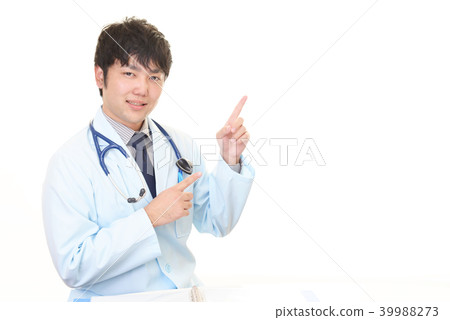 A smiling doctor to instruct 39988273