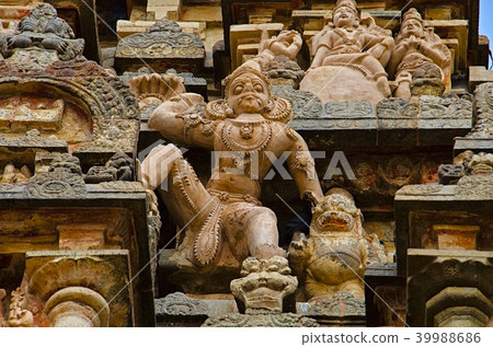 Carving details outer wall of Airavatesvara Temple Carving details outer wall of Airavatesvara Temple 39988686