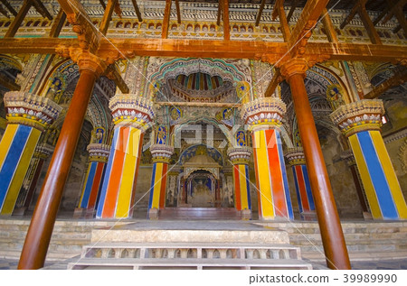 Durbar Hall, Thanjavur Maratha palace, Thanjavur 39989990