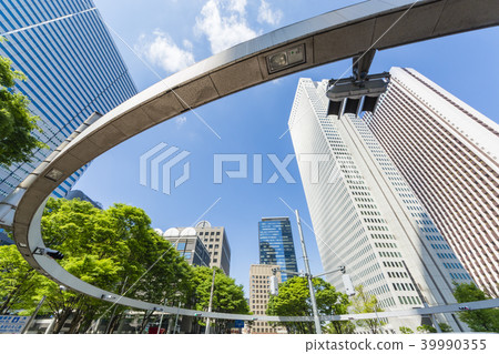 Round traffic lights and empty space Round traffic lights and empty space 39990355