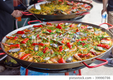 Spain, Valencia, seafood, cuisine, paella Spain, Valencia, seafood, cuisine, paella 39990786