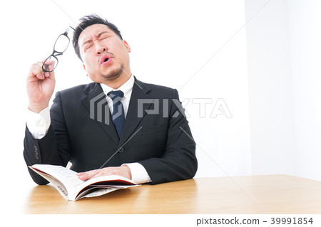 累了的男人 累了的男人 39991854
