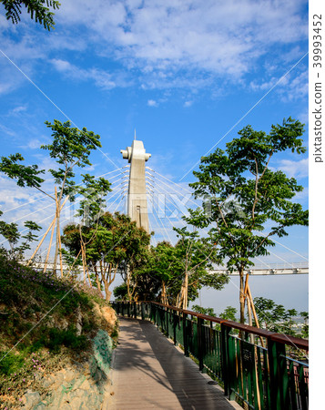 台灣高雄高雄,高雄山,康山野野新視野,中港山天橋 台灣高雄高雄,高雄山,康山野野新視野,中港山天橋 39993452