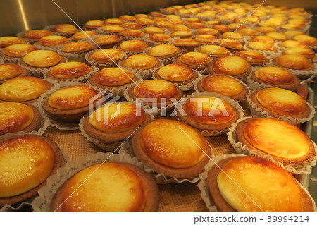 Cheese tart 39994214