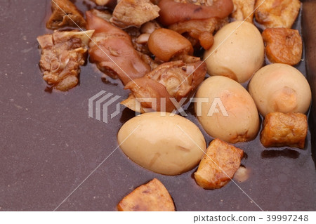 Eggs and pork in brown sauce Eggs and pork in brown sauce 39997248