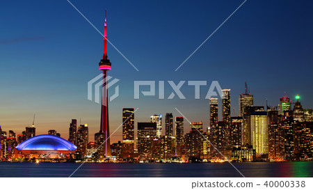 Downtown Toronto, Canada city center at sunset 40000338