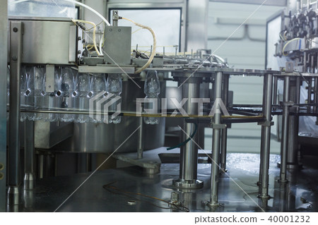 Water factory - Water bottling line for processing and bottling pure spring water into small bottles 40001232