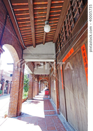 三峽老街與排隊的磚老建築 三峽老街與排隊的磚老建築 40005735