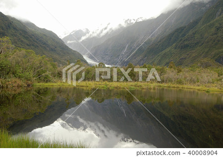 Franz Josef Glacier - Waiau 40008904