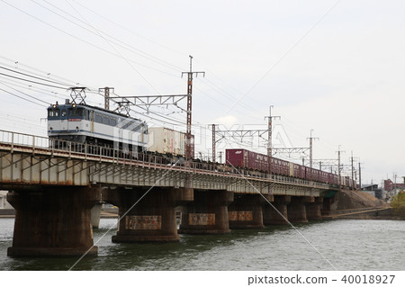 EF65 2000 series container freight train EF65 2000 series container freight train 40018927