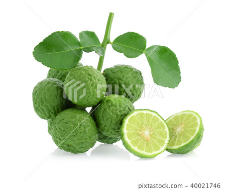 Bergamot fruit isolated on white background 40021746