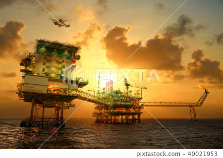 Offshore construction platform for production oil Offshore construction platform for production oil 40021953