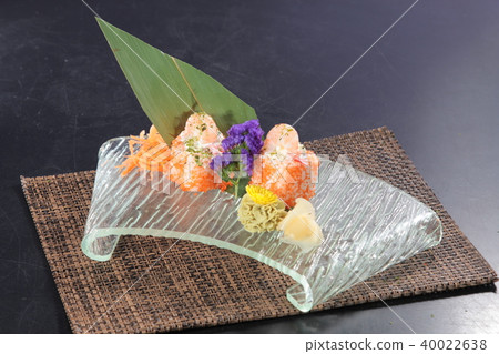sushi roll sushi roll 40022638