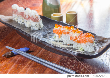 sushi roll sushi roll 40022689