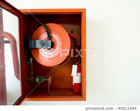 Fire extinguisher with various types 40022844