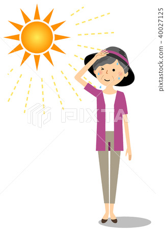 Elderly woman heat stroke measures 40027125