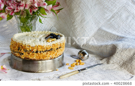 cake with quark, prunes and peanuts cake with quark, prunes and peanuts 40028668