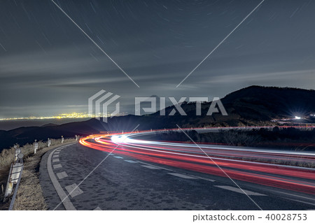 超越光明 40028753