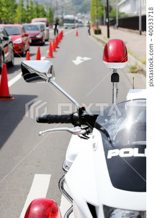 Police white bike 40033718