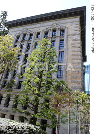 國際兒童圖書館 40034428