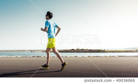 Fitness running men coast 40036068