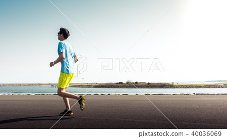 健身跑人海岸 健身跑人海岸 40036069