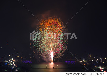 Fireworks 40036704