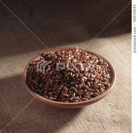 Red rice 40039045