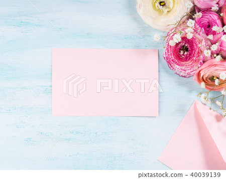Beautiful flower frame bouquet on turquoise Beautiful flower frame bouquet on turquoise 40039139