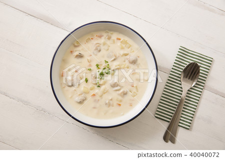Clam chowder 40040072