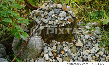 Kotohira小屋旁邊有一塊心形石頭的地方 40043779