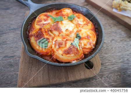 baked food or mashed potato baked food or mashed potato 40045756