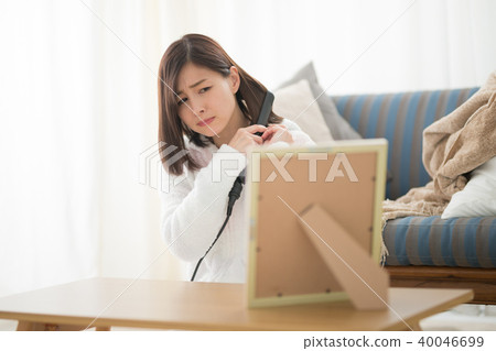 Room wear · women · sofa Room wear · women · sofa 40046699