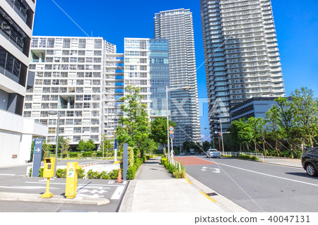 與塔公寓的都市風景 40047131