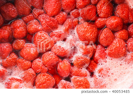 Strawberry jam making Strawberry jam making 40053485
