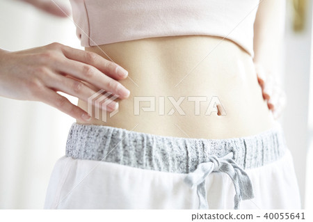 Female beauty image 40055641