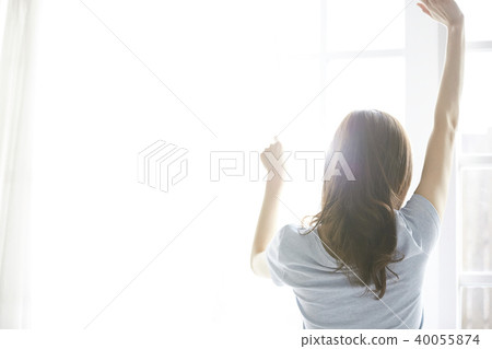 Woman relax Woman relax 40055874